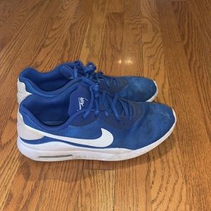 Nike air - size 9
